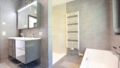 Badezimmer mit Badewanne, Dusche und Fenster