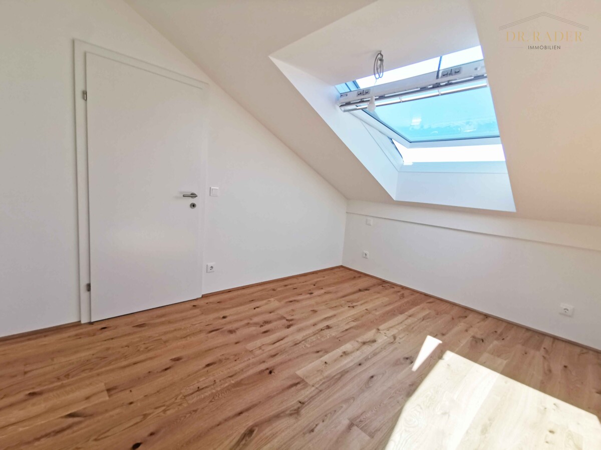 Schlafzimmer unmöbliert