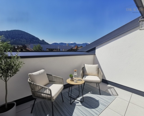 Terrasse Top  8 - Einrichtung visualisiert mit KI