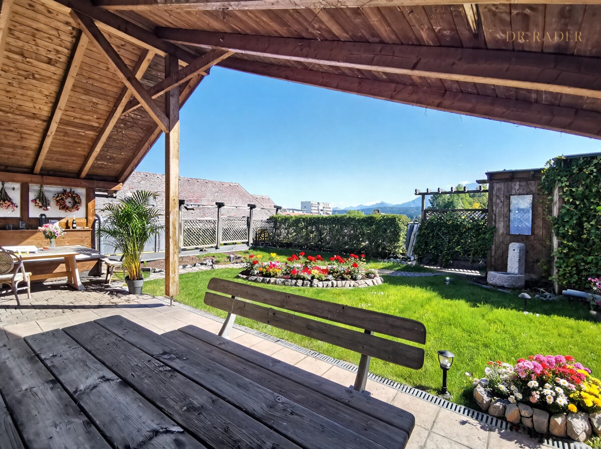 Terrasse Blick Richtung Mittagskogel Idee Modernisierung Inspiration KI